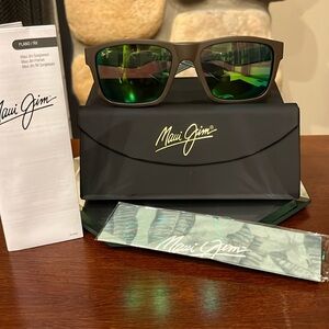 NWT Maui Jim men’s “The Flats” style sunglasses